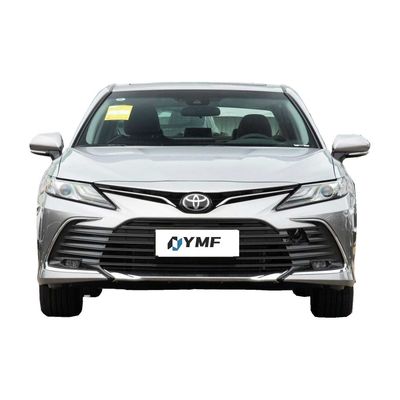 2023 Toyota Camry Carro híbrido a gasolina com tela sensível ao toque e faróis LED
