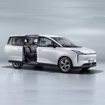 Veículo elétrico de alta velocidade de 140 km/h com capacidade de bateria de 53 KWh e autonomia máxima de 419 KM